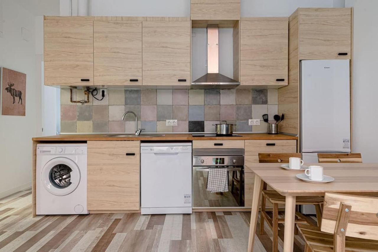 Lovely 2-Bed Flat In Tetuan By Sharingco. Мадрид Екстер'єр фото